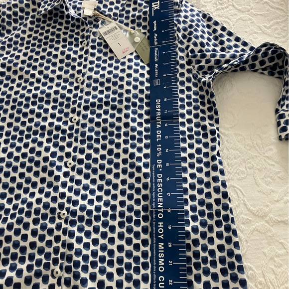 Chico’s No-Iron Blouse Sz 1 (8) “Blue Grotto” style - Picture 5 of 7